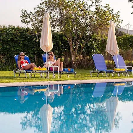 Alonia Aparthotel 2*